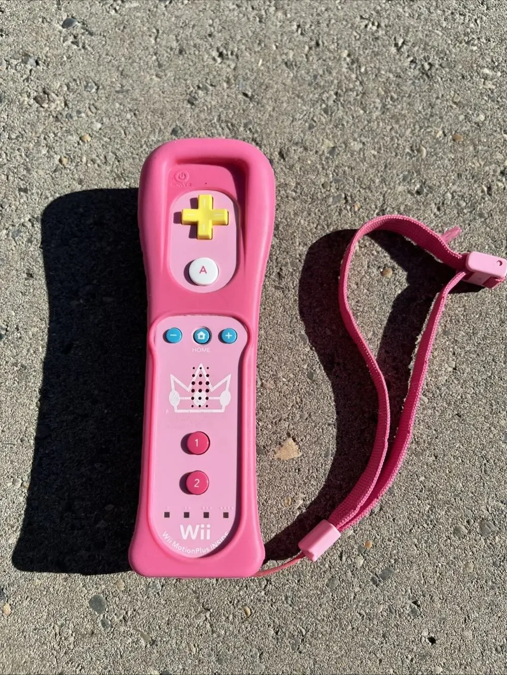 Nintendo Wii Plus (RVLAPNRB) Multimedia Remote